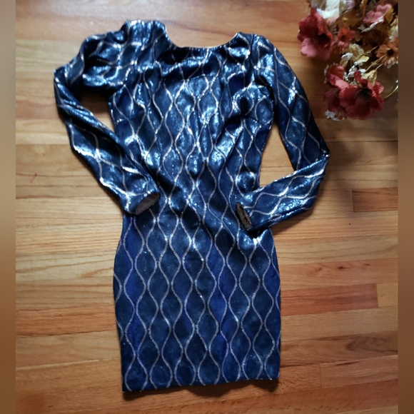 Dress the Population Long Sleeve Sequin Blue & Gold Women's Medium Deep V BACK - Picture 9 of 11